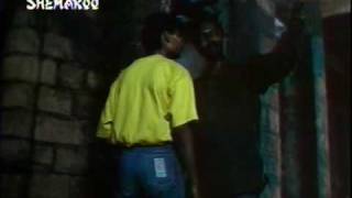 Poster thodasa roomani ho jaayen