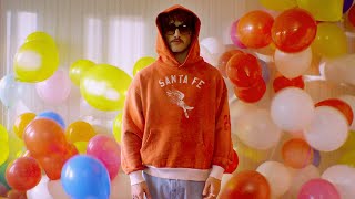 Poster  Moonbeam Ice Cream Taking Off Your Blue Jeans Lyrics – Benson Boone 