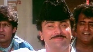 Poster humne unke mohalle mein ghar le liya